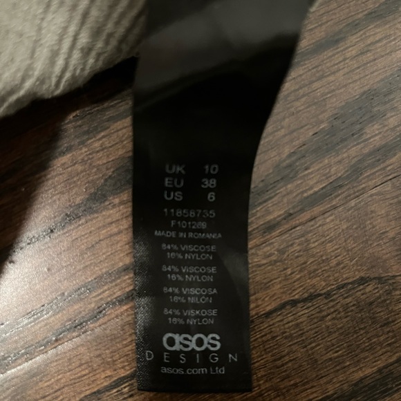 Two piece set - Picture 4 of 4